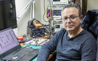 Javier Martínez comparte su experiencia en Onda Cero Gandia como ingeniero de telecomunicaciones